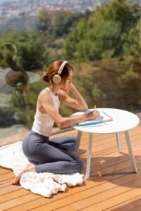 अपने स्वास्थ्य और जीवनशैली को संवारने के प्रभावशाली तरीकों की खोज करें, और उम्र के हर पड़ाव में ऊर्जा, उत्साह और आनंद के साथ आगे बढ़ें।